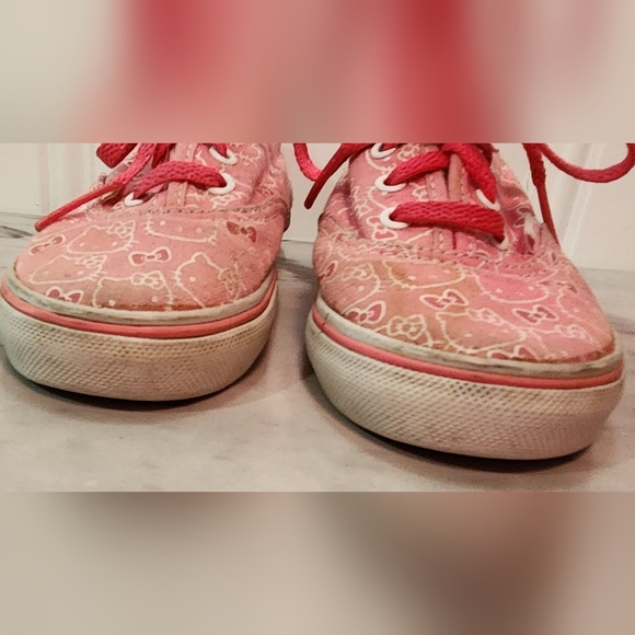 Vans x Hellow Kitty pink sneakers toddler size 7 - Picture 2 of 8